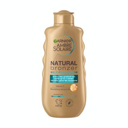 Garnier Ambre Solaire Natural Bronzer Self Tan Lotion 200 ml